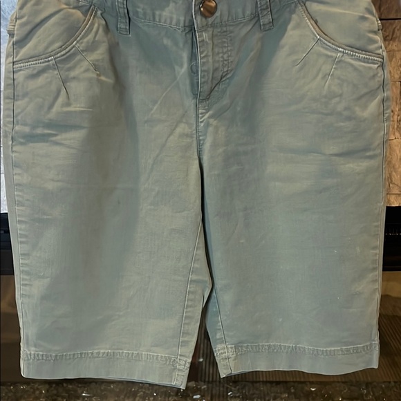 Columbia Green Bermuda Cotton Blend Shorts size 6 - Picture 7 of 12